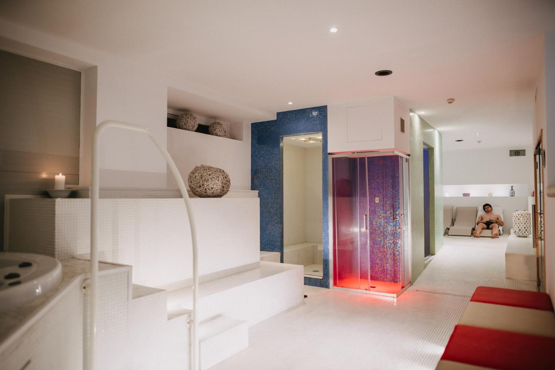 צ'סנטיקו Hotel Lalla Beauty & Relax מראה חיצוני תמונה
