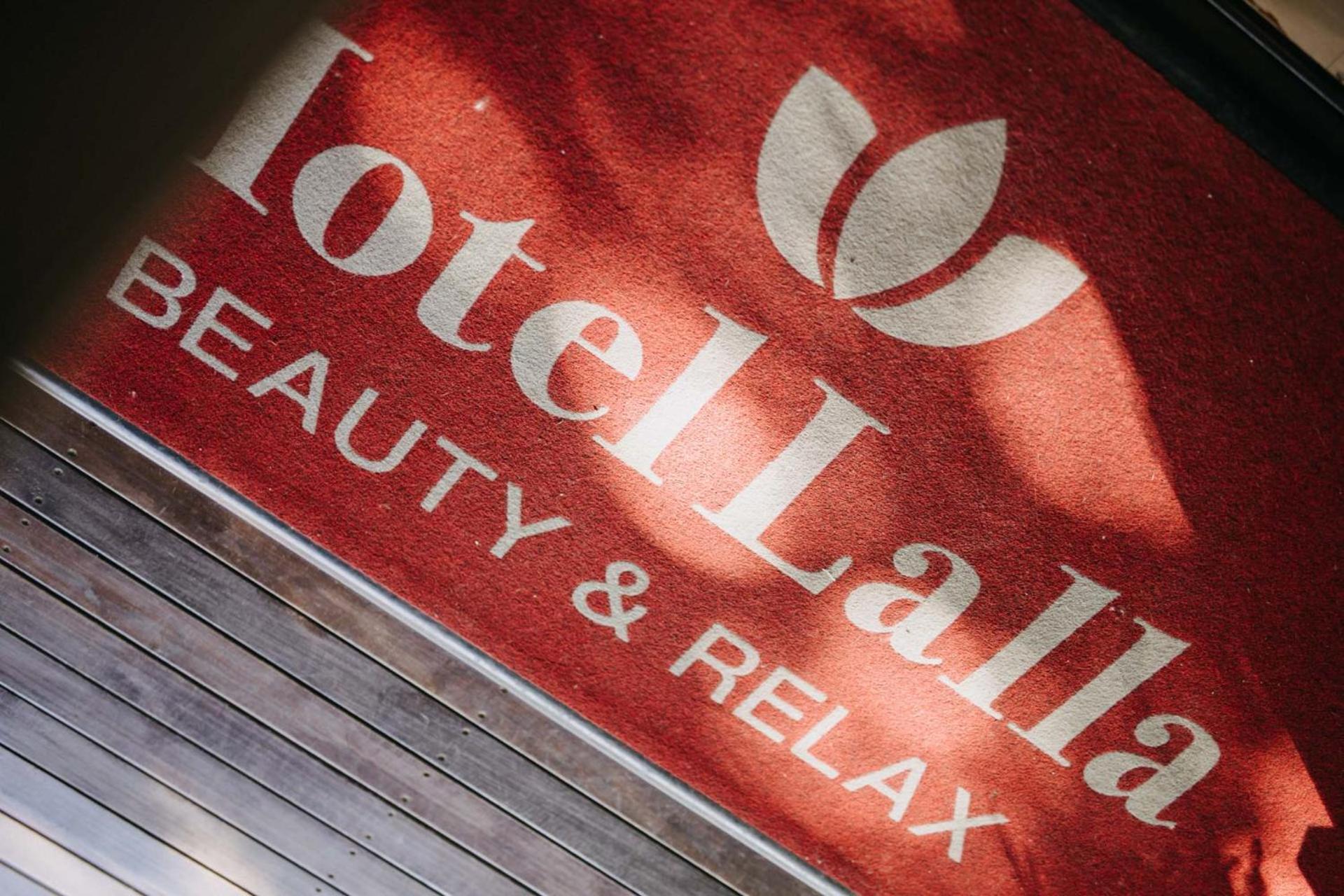 צ'סנטיקו Hotel Lalla Beauty & Relax מראה חיצוני תמונה